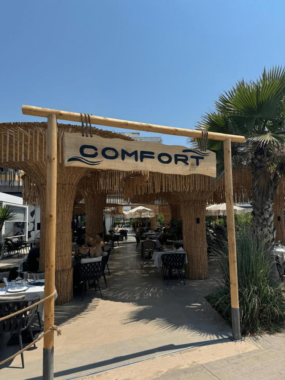 Comfort Suites Golem  Exteriör bild