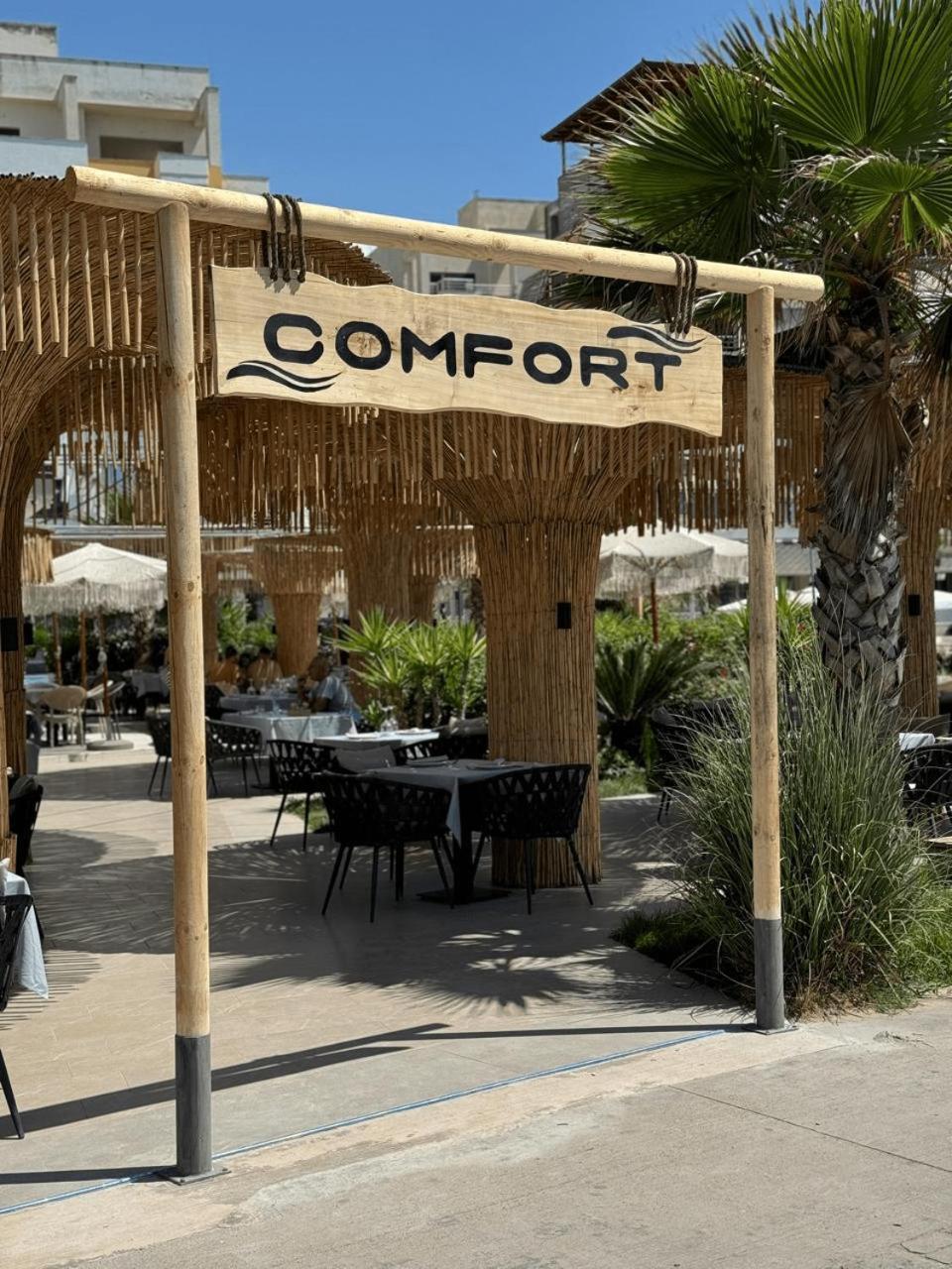 Comfort Suites Golem  Exteriör bild